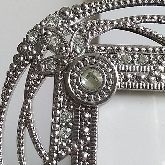 Sixtrees Silver 5" X 7" Photo Frame - Picture 2 of 4